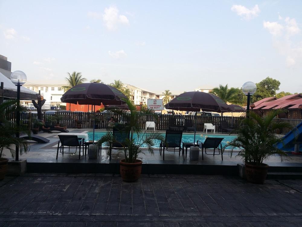 Langgura Baron Resort Pantai Cenang  Kültér fotó
